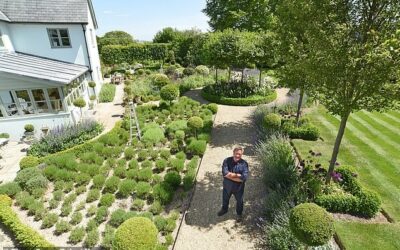 VENCEDORES DO CURSO DE JARDINAGEM AMADORA NA INGLATERRA